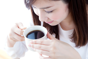 食いしばりをしてしまう原因はなに?