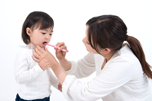 子供の口の中を観察しよう