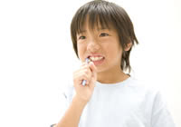矯正治療は生え変わりの時期にもできるのか?