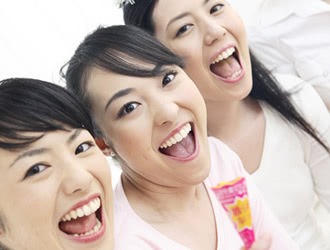 綺麗な歯並びの人って?
