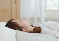 咀嚼音が気になるのは噛み合わせのせい?様々な原因を解明