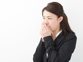 大人になってから歯並びが崩れてしまうことも!